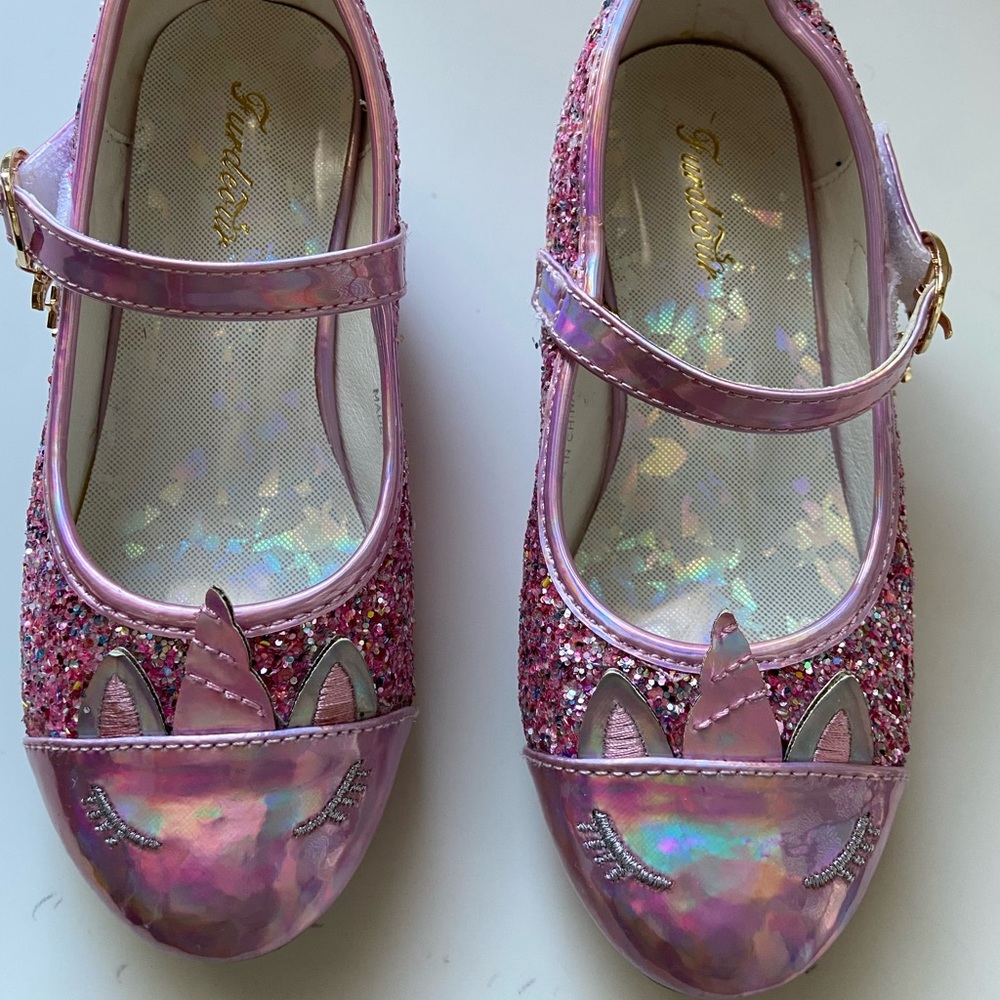 Little girls pink sparkly unicorn dress shoe with heel. Size 12